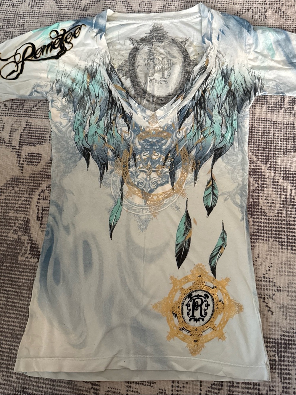 Remetee Women’s Short Sleeve V-Neck Tee in Mint & White size L